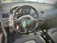 Skoda fabia combi 1.4 16v equipe, 24-rz-td - afbeelding 9 van  13