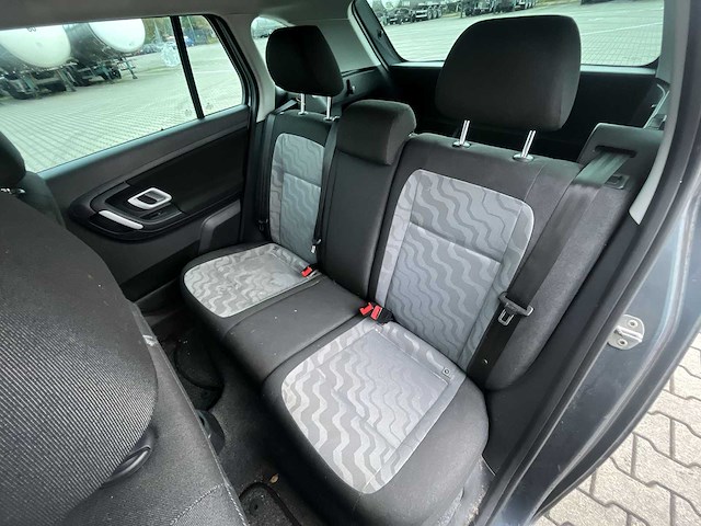 Skoda fabia combi 1.4-16v tour 2010 | 89-klf-9 - afbeelding 11 van  21