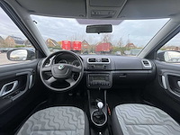Skoda fabia combi 1.4-16v tour 2010 | 89-klf-9 - afbeelding 13 van  21