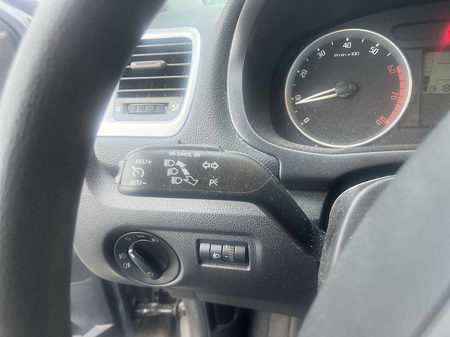 Skoda fabia combi 1.4-16v tour 2010 | 89-klf-9 - afbeelding 4 van  21