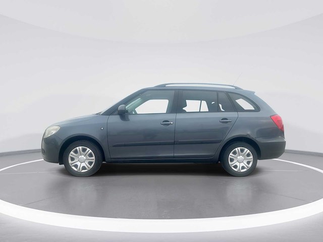 Skoda fabia combi 1.4-16v tour 2010 | 89-klf-9 - afbeelding 19 van  21