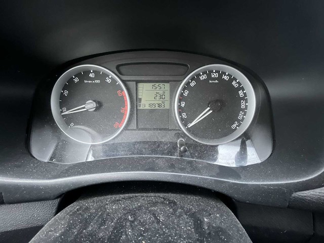 Skoda fabia combi 1.4-16v tour 2010 | 89-klf-9 - afbeelding 20 van  21