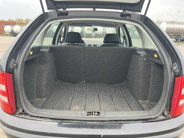 Skoda fabia combi 1.4 comfort 2003 | 22-lh-hp - afbeelding 9 van  24