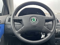 Skoda fabia combi 1.4 comfort 2003 | 22-lh-hp - afbeelding 2 van  24