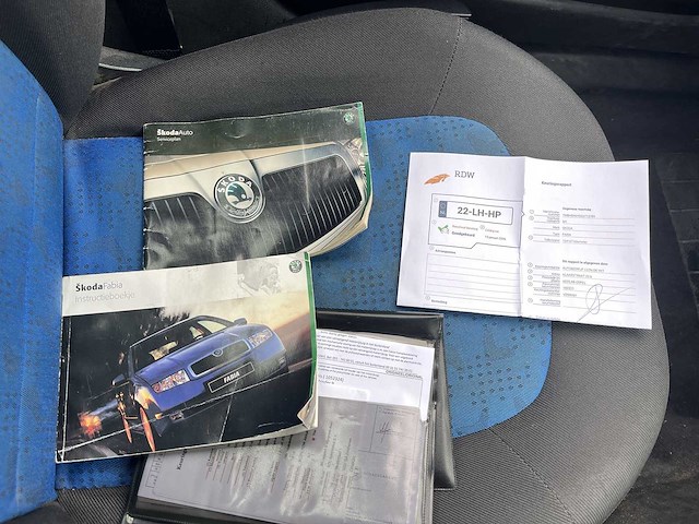 Skoda fabia combi 1.4 comfort 2003 | 22-lh-hp - afbeelding 14 van  24