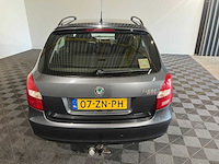 Skoda fabia combi 1.6-16v elegance, 07-zn-ph - afbeelding 3 van  16