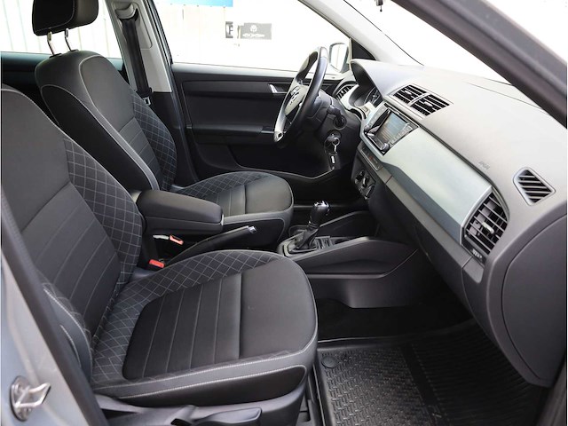 Skoda fabia estate 1.0 tsi ambition automaat 2022 - afbeelding 15 van  31