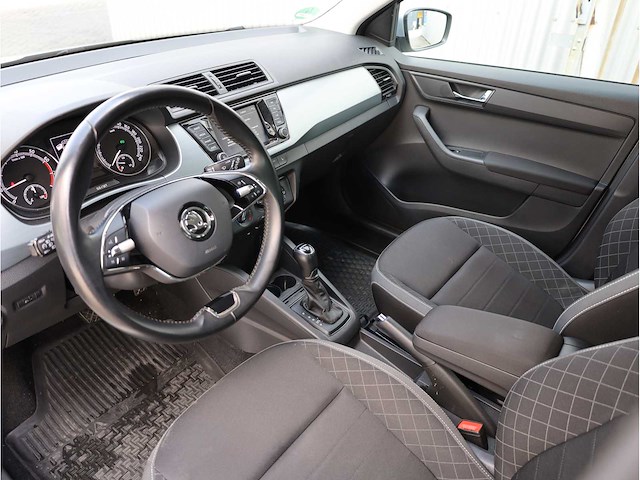 Skoda fabia estate 1.0 tsi ambition automaat 2022 - afbeelding 31 van  31