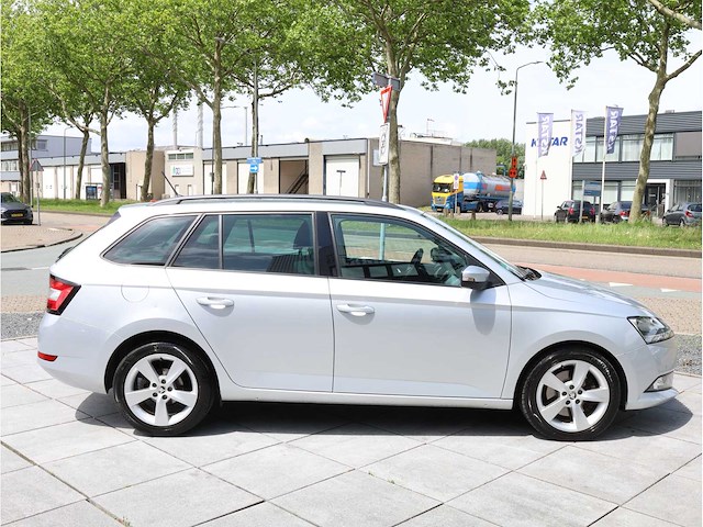 Skoda fabia estate 1.0 tsi ambition automaat 2022 - afbeelding 24 van  28