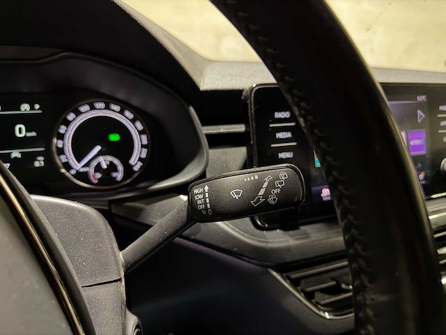Skoda kamiq 1.5 tsi act sport business 150pk 2021 automaat, r-487-gs - afbeelding 17 van  39