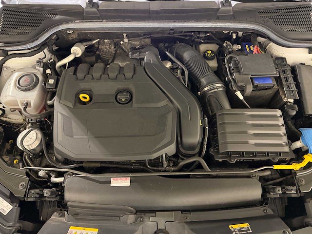 Skoda kamiq 1.5 tsi act sport business 150pk 2021 automaat, r-487-gs - afbeelding 32 van  39