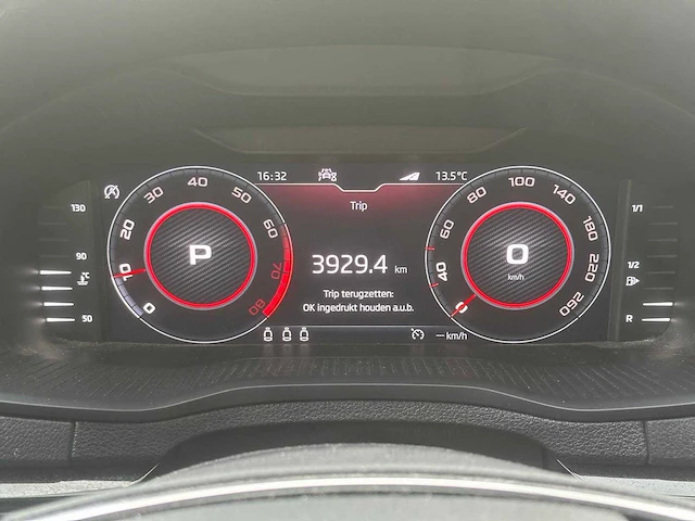 Skoda karoq 1.5 tsi sportl. bus * p-248-kr - afbeelding 15 van  18