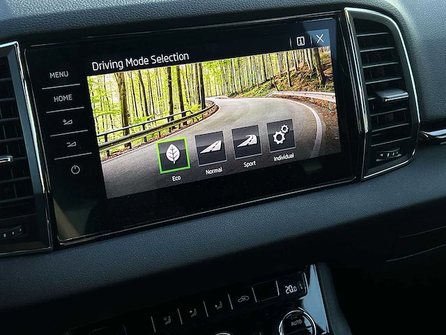 Skoda karoq 1.5 tsi sportline business | g-861-gv - afbeelding 18 van  38