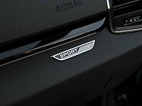Skoda karoq 1.5 tsi sportline business | g-861-gv - afbeelding 25 van  38