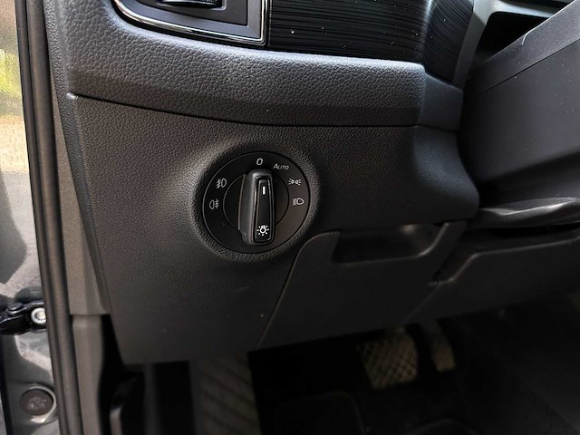 Skoda kodiaq 1.5 tsi business edition 150pk 2019 (origineel-nl), zr-952-x - afbeelding 19 van  46