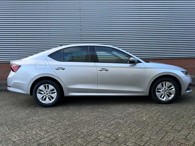 Skoda octavia 1.0 e tsi business edition,* k-006-sn - afbeelding 3 van  9