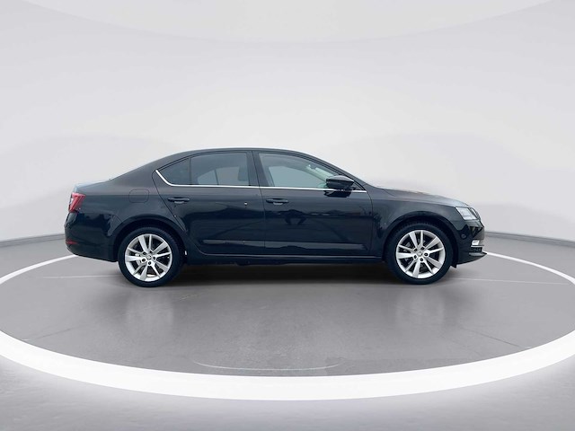 Skoda octavia 1.0 tsi greentech style business 2019 | xt-020-p - afbeelding 24 van  24