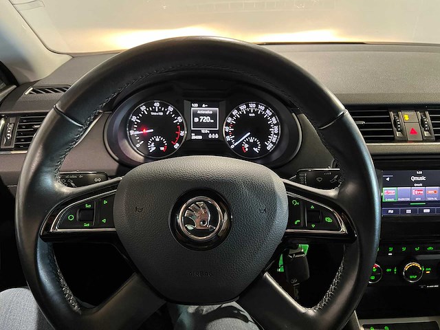 Skoda octavia 1.2 tsi grt amb. bns, gh-343-j - afbeelding 2 van  13