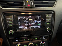 Skoda octavia 1.2 tsi grt amb. bns, gh-343-j - afbeelding 3 van  13