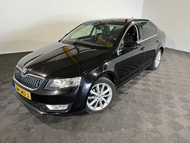 Skoda octavia 1.2 tsi grt amb. bns, gh-343-j - afbeelding 1 van  13