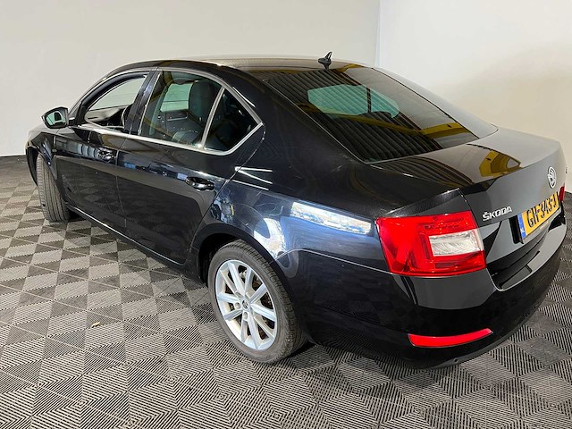 Skoda octavia 1.2 tsi grt amb. bns, gh-343-j - afbeelding 7 van  13