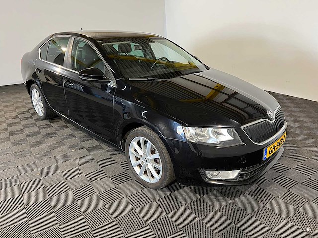 Skoda octavia 1.2 tsi grt amb. bns, gh-343-j - afbeelding 11 van  13