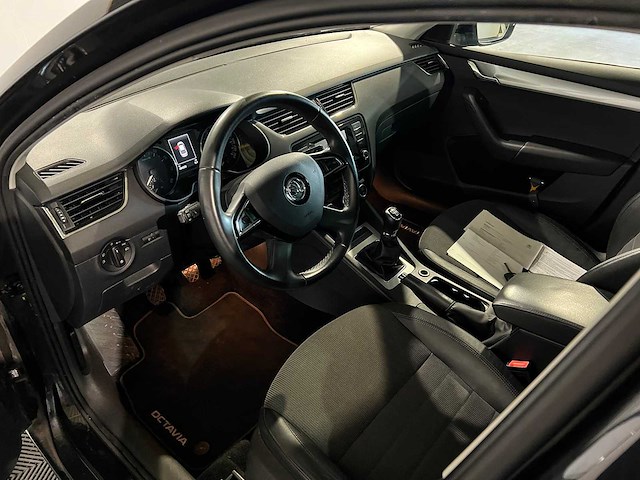 Skoda octavia 1.2 tsi grt amb. bns, gh-343-j - afbeelding 12 van  13