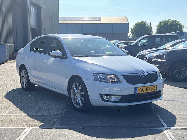 Skoda octavia 1.4 tsi 2015 | gg-871-x - afbeelding 24 van  28
