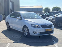 Skoda octavia 1.4 tsi 2015 | gg-871-x - afbeelding 24 van  28