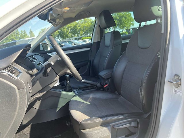 Skoda octavia 1.4 tsi 2015 | gg-871-x - afbeelding 28 van  28