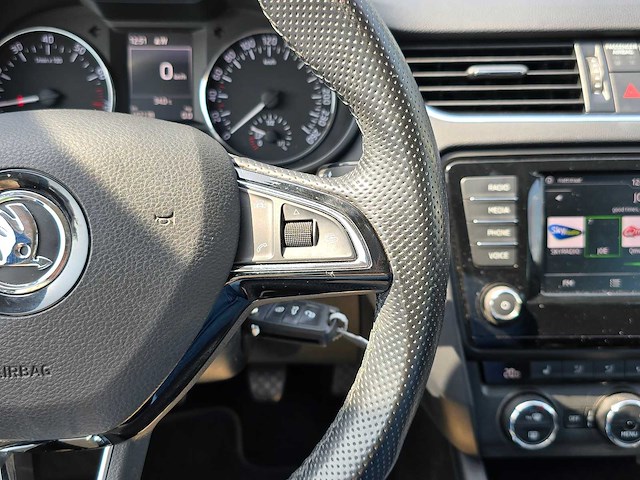 Skoda octavia combi 1.0 tsi greentech ambition business 2017 | kx-498-n - afbeelding 17 van  30