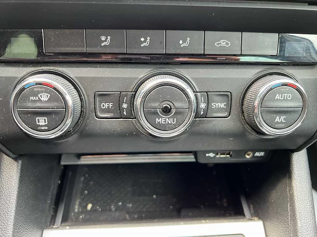 Škoda octavia combi 1.0 tsi greentech ambition business | kg-637-p - afbeelding 19 van  35