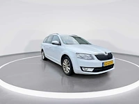 Škoda octavia combi 1.0 tsi greentech ambition business | kg-637-p - afbeelding 30 van  35