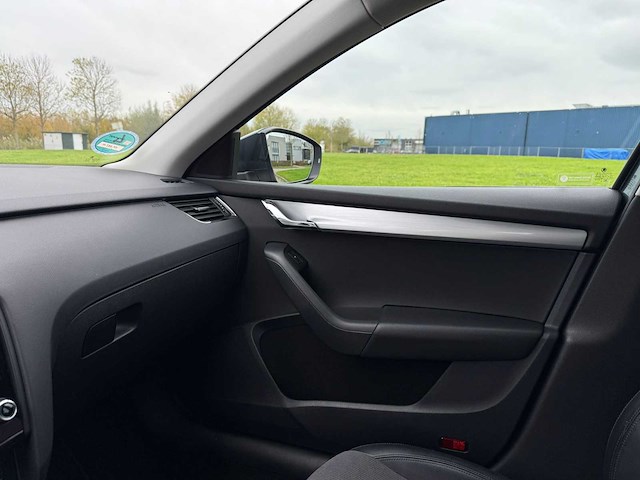 Skoda octavia combi 1.0 tsi grt amb. bns , xf-467-h - afbeelding 5 van  23