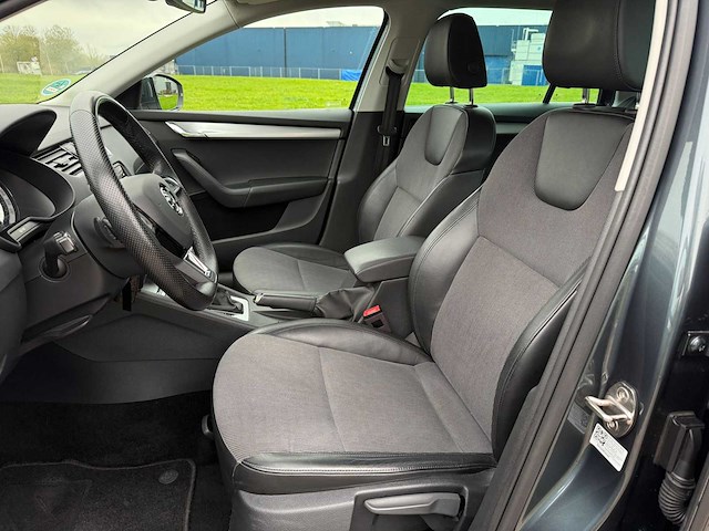Skoda octavia combi 1.0 tsi grt amb. bns , xf-467-h - afbeelding 19 van  23
