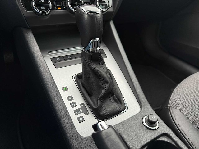 Skoda octavia combi 1.0 tsi grt amb. bns , xf-467-h - afbeelding 16 van  23