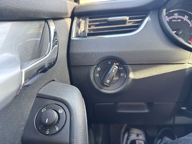 Skoda octavia combi 1.0 tsi tsi greentech ambition business | np-331-b - afbeelding 22 van  30