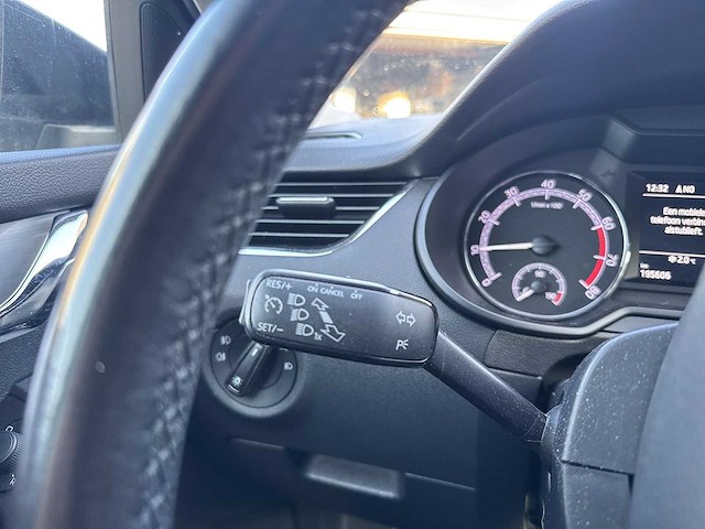 Skoda octavia combi 1.0 tsi tsi greentech ambition business | np-331-b - afbeelding 14 van  30