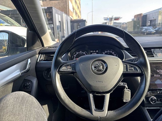 Skoda octavia combi 1.0 tsi tsi greentech ambition business | np-331-b - afbeelding 30 van  30