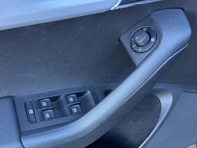 Skoda octavia combi 1.0 tsi tsi greentech ambition business | np-331-b - afbeelding 11 van  34