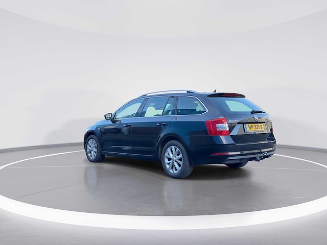Skoda octavia combi 1.0 tsi tsi greentech ambition business | np-331-b - afbeelding 31 van  34