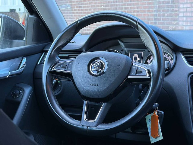 Skoda octavia combi 1.0 tsi tsi greentech ambition business | np-331-b - afbeelding 7 van  26