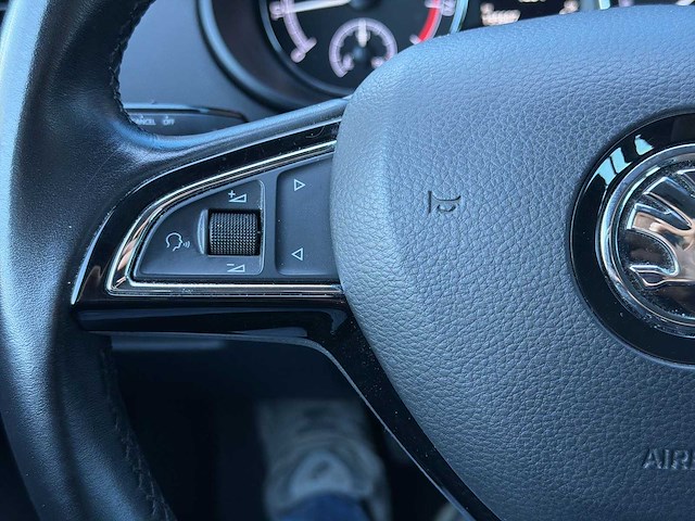 Skoda octavia combi 1.0 tsi tsi greentech ambition business | np-331-b - afbeelding 9 van  26