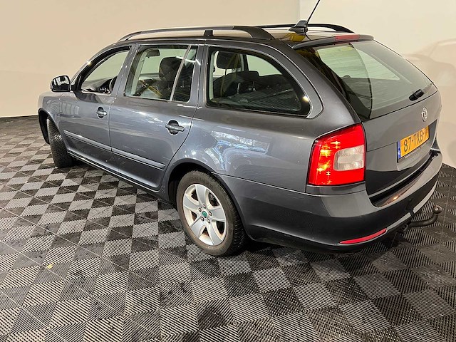 Skoda octavia combi 1.2 tsi ambition, 87-txb-7 - afbeelding 6 van  13