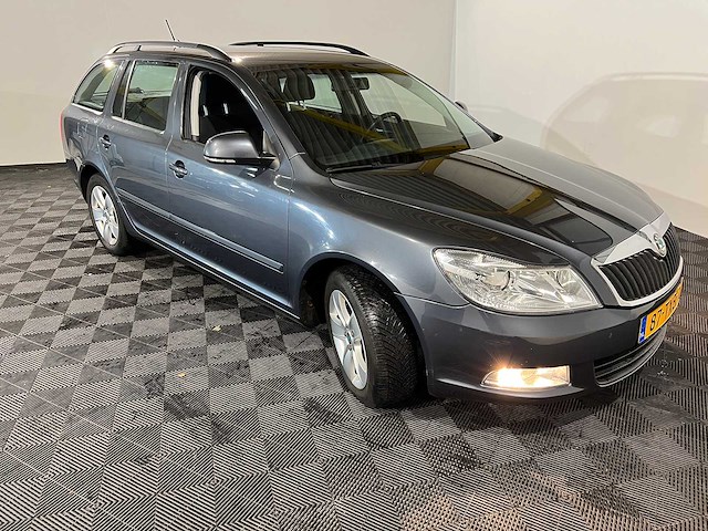 Skoda octavia combi 1.2 tsi ambition, 87-txb-7 - afbeelding 10 van  13