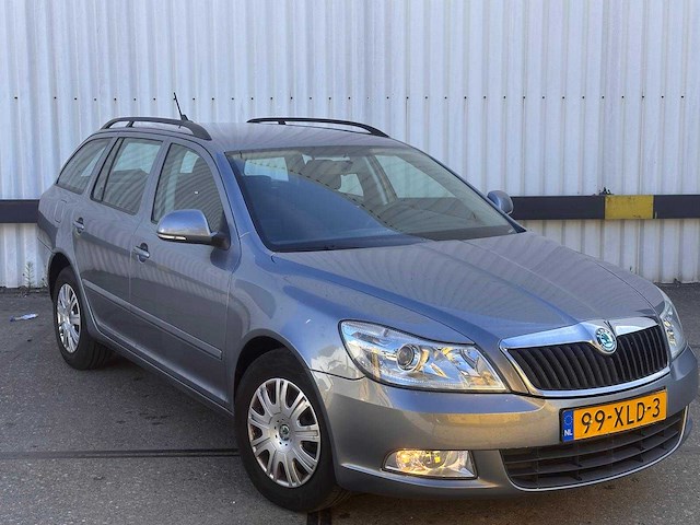 Skoda octavia combi 1.2 tsi ambition ; 99-xld-3 - afbeelding 8 van  15