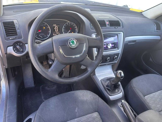 Skoda octavia combi 1.2 tsi ambition ; 99-xld-3 - afbeelding 13 van  15