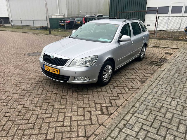 Skoda octavia combi 1.2 tsi ambition bns clima, 40-zhg-9 - afbeelding 1 van  16
