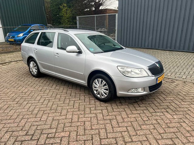Skoda octavia combi 1.2 tsi ambition bns clima, 40-zhg-9 - afbeelding 16 van  20