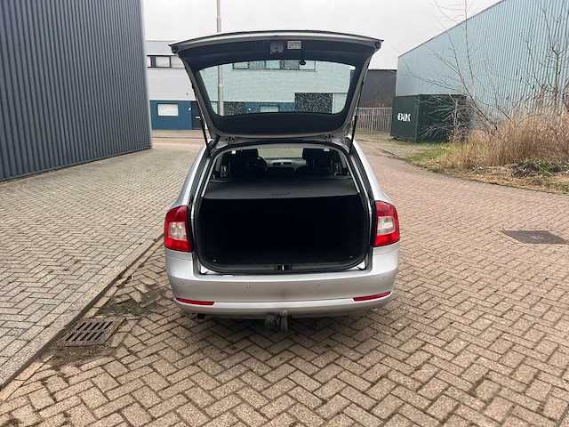 Skoda octavia combi 1.2 tsi ambition bns clima, 40-zhg-9 - afbeelding 21 van  23